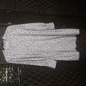 Womens size 2xl shirt